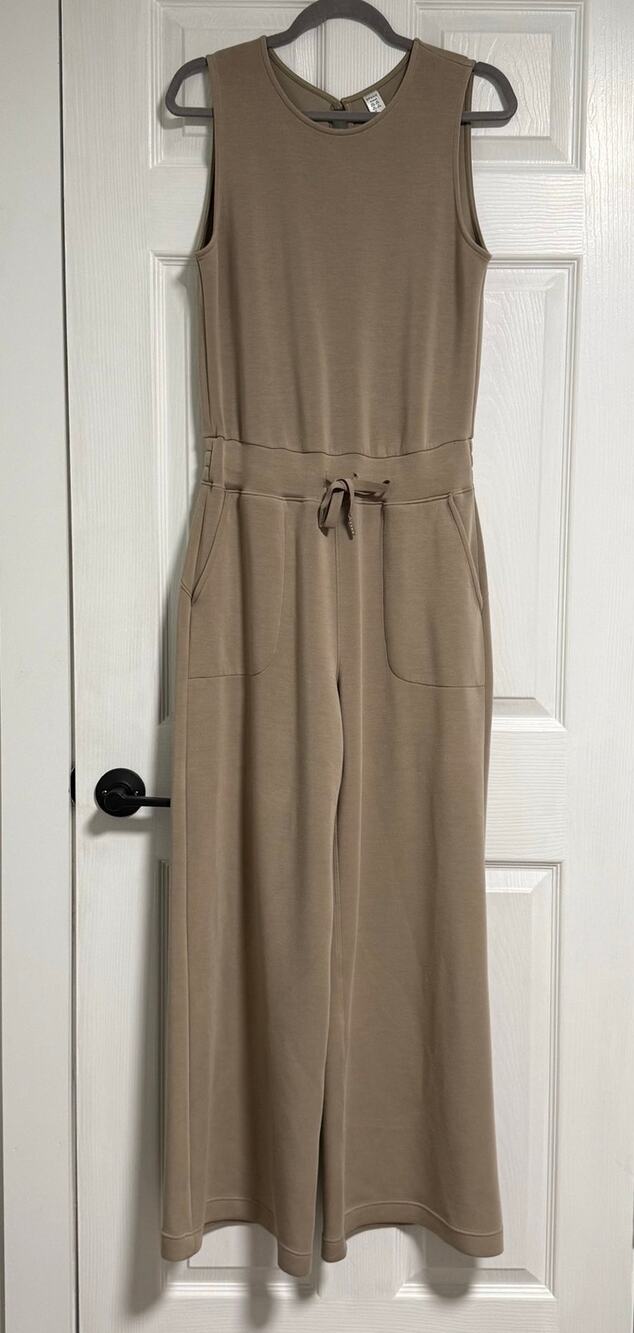 SPANX Air Essentials Women's Sleeveless Wide Leg Jumpsuit Size Medium